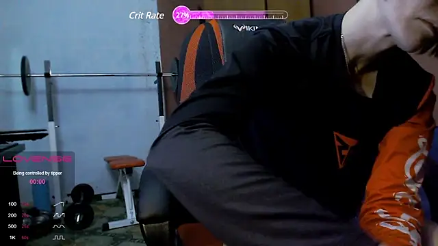 womanstrong78 online show from 02.14.25