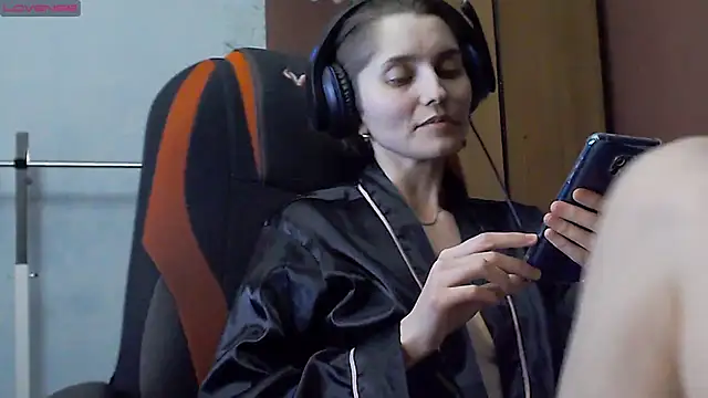 womanstrong78 online show from 03.06.25