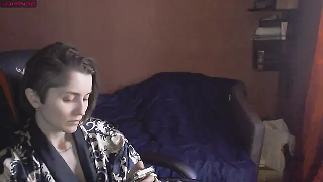 womanstrong78 online show from 03.12.25