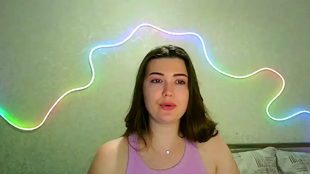 Snapshot of SeductiveTati chatting on 06.26.26 SeductiveTati online show from 06.26.26
