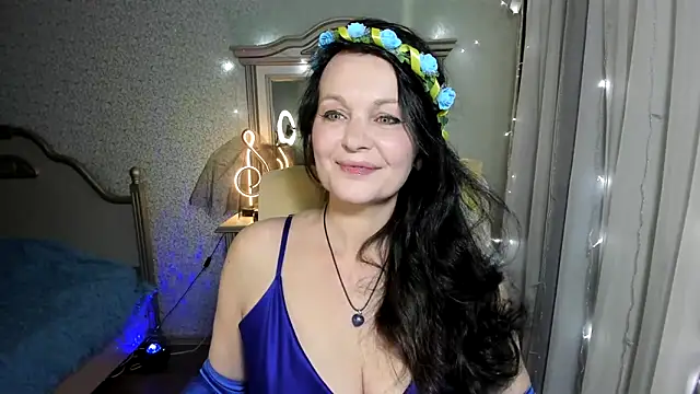 WitchBlueRose online show from 03.08.25