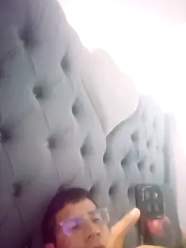 PequeArely online show from 01.04.25