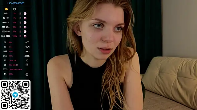 ElswythDecoursey online show from 01.07.25