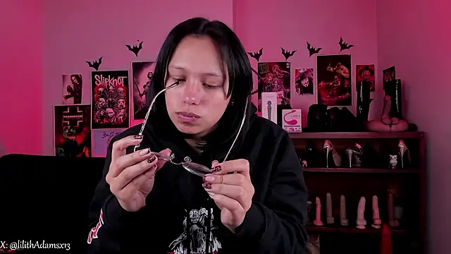 lilith-deveraux online show from 02.05.26