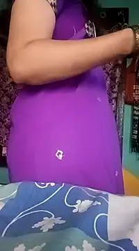 Snapshot of gunjan22 chatting on 12.16.24 gunjan22 online show from 12.16.24