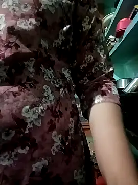 Snapshot of gunjan22 chatting on 02.04.25 gunjan22 online show from 02.04.25