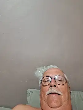 Snapshot of NawtyB1965 chatting on 02.27.26 NawtyB1965 online show from 02.27.26