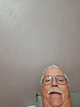 Snapshot of NawtyB1965 chatting on 04.26.26 NawtyB1965 online show from 04.26.26