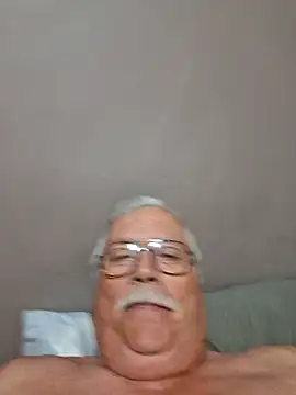 Snapshot of NawtyB1965 chatting on 04.28.26 NawtyB1965 online show from 04.28.26