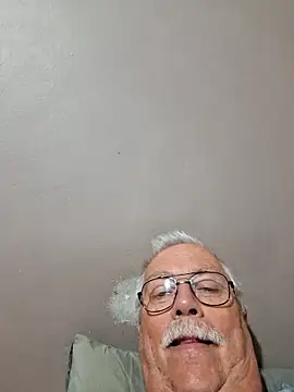 Snapshot of NawtyB1965 chatting on 05.01.26 NawtyB1965 online show from 05.01.26