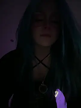 MaddisonHaas online show from 12.18.25