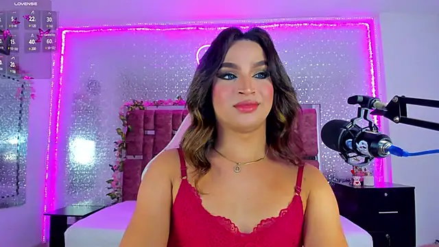 Snapshot of KylieVictoria chatting on 03.20.25 KylieVictoria online show from 03.20.25