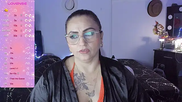 Snapshot of Ivonnee__ chatting on 01.20.25 Ivonnee   online show from 01.20.25