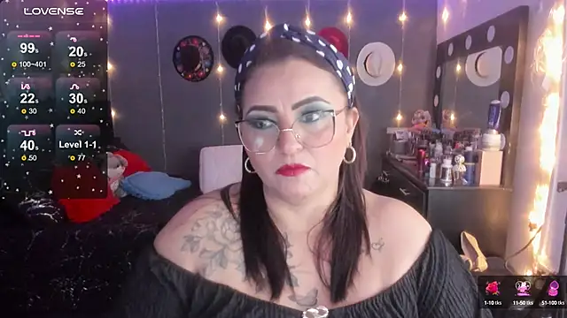 Snapshot of Ivonnee__ chatting on 03.23.25 Ivonnee   online show from 03.23.25