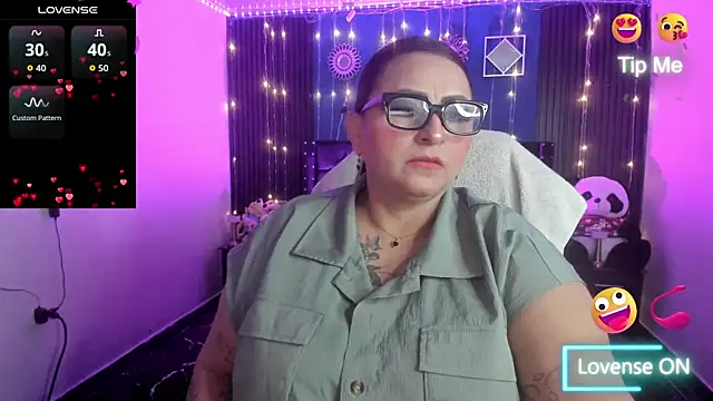 Ivonnee   online show from 04.11.26