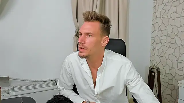 MateoBenjaminX online show from 01.04.25