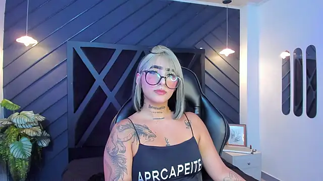 Alahia Dangelo online show from 09.09.25