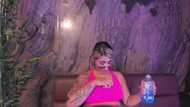 Alahia Dangelo online show from 11.07.25