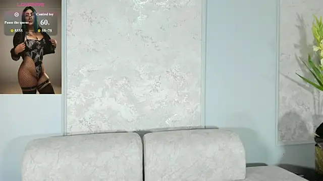 Snapshot of Alahia_Dangelo chatting on 06.23.26 Alahia Dangelo online show from 06.23.26