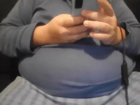 Snapshot of DBento0702 chatting on 01.25.25 DBento0702 online show from 01.25.25