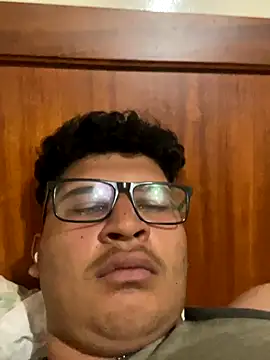 Snapshot of Ruk436 chatting on 11.17.25 Ruk436 online show from 11.17.25