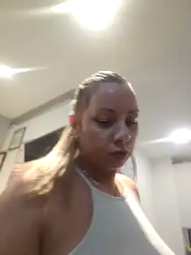 Sparkle2206 online show from 10.16.25