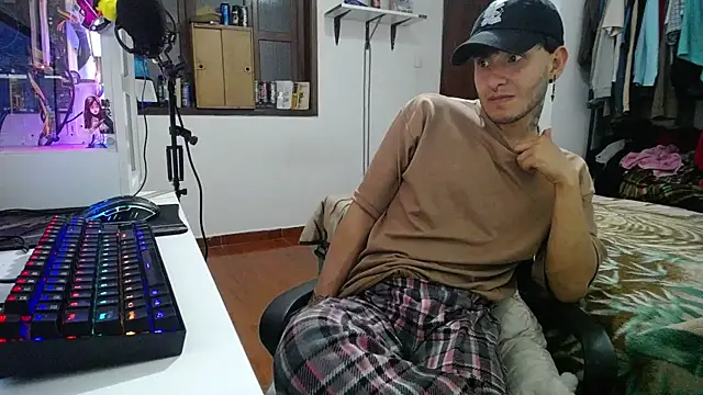 Snapshot of esjrobles chatting on 01.14.25 esjrobles online show from 01.14.25