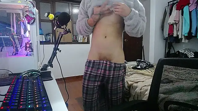 Snapshot of esjrobles chatting on 01.24.25 esjrobles online show from 01.24.25