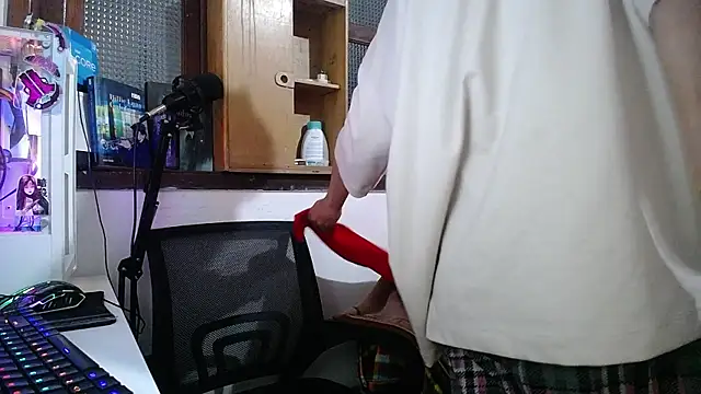 Snapshot of esjrobles chatting on 02.03.25 esjrobles online show from 02.03.25