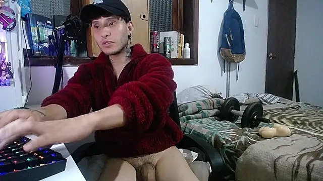 Snapshot of esjrobles chatting on 02.05.25 esjrobles online show from 02.05.25