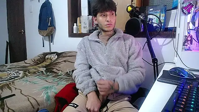 Snapshot of esjrobles chatting on 02.14.25 esjrobles online show from 02.14.25