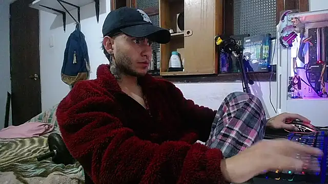 Snapshot of esjrobles chatting on 02.24.25 esjrobles online show from 02.24.25