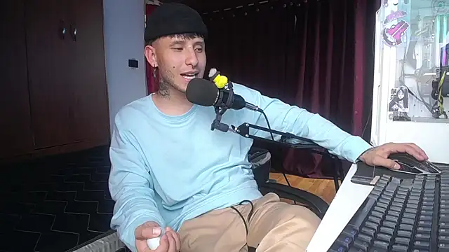 Snapshot of esjrobles chatting on 03.20.25 esjrobles online show from 03.20.25