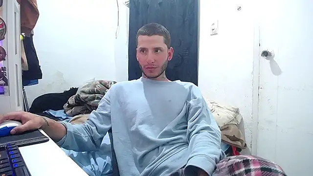 Snapshot of esjrobles chatting on 09.27.25 esjrobles online show from 09.27.25