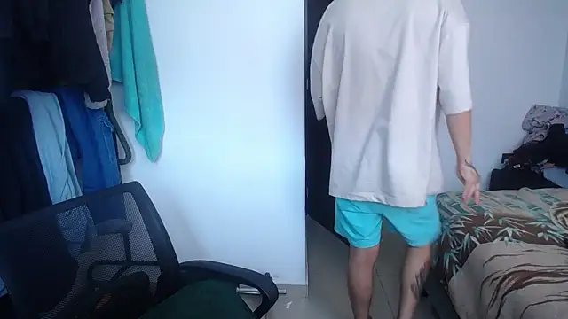 Snapshot of esjrobles chatting on 03.03.26 esjrobles online show from 03.03.26