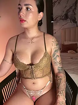 Snapshot of Pink_Jazmin chatting on 07.04.26 Pink Jazmin online show from 07.04.26