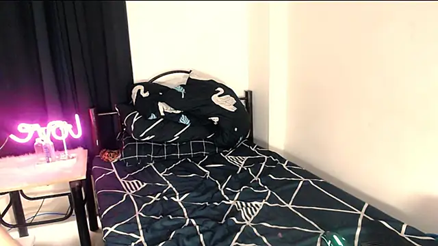 Snapshot of Nathalie_Heartxoxo69 chatting on 02.14.26 Nathalie Heartxoxo69 online show from 02.14.26