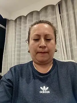 Snapshot of MonyCassius chatting on 04.02.26 MonyCassius online show from 04.02.26