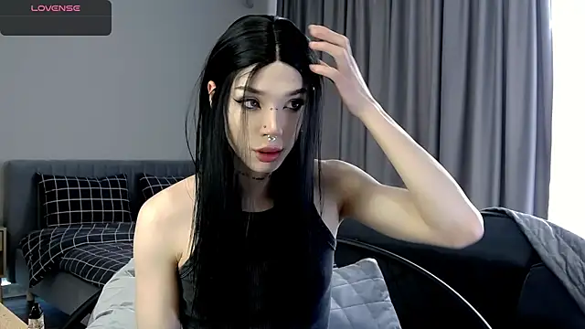 Dasha M online show from 11.18.25