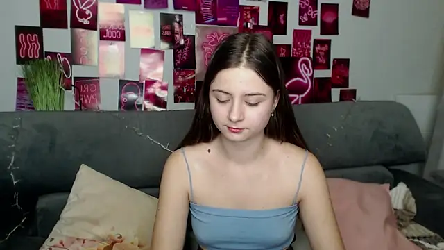 MilanaRoza online show from 10.11.25