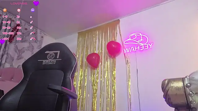 Snapshot of Laylafoxy_tay chatting on 02.27.26 Laylafoxy tay online show from 02.27.26