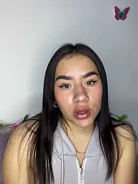 Im Valen Cute online show from 12.19.24