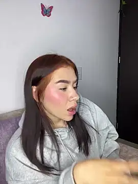 Im Valen Cute online show from 01.14.25