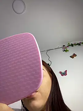 Im Valen Cute online show from 01.22.25