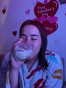 Im Valen Cute online show from 02.10.25