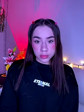 Im Valen Cute online show from 12.18.25