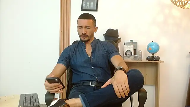 Reiko 85  online show from 09.10.25