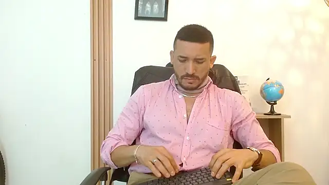 Reiko 85  online show from 09.23.25