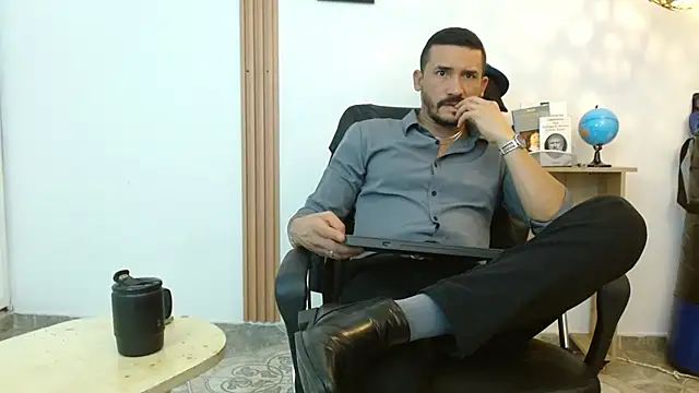 Reiko 85  online show from 10.04.25