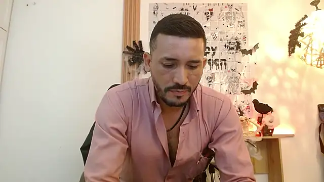 Reiko 85  online show from 10.25.25